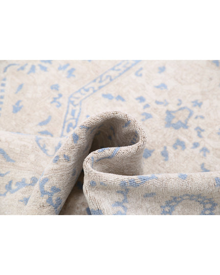 Artemix 4' 10" X 7' 2" Hand Knotted Wool Rug 4' 10" X 7' 2" (147 X 219) / Ivory / Wool