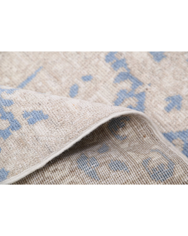 Artemix 4' 10" X 7' 2" Hand Knotted Wool Rug 4' 10" X 7' 2" (147 X 219) / Ivory / Wool