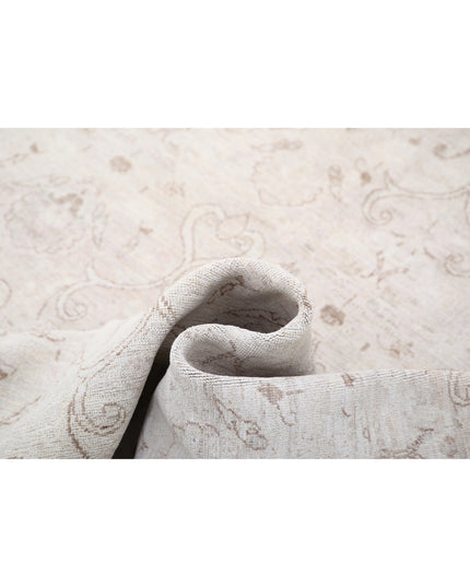 Artemix 6' 0" X 7' 9" Hand Knotted Wool Rug 6' 0" X 7' 9" (183 X 236) / Ivory / Wool