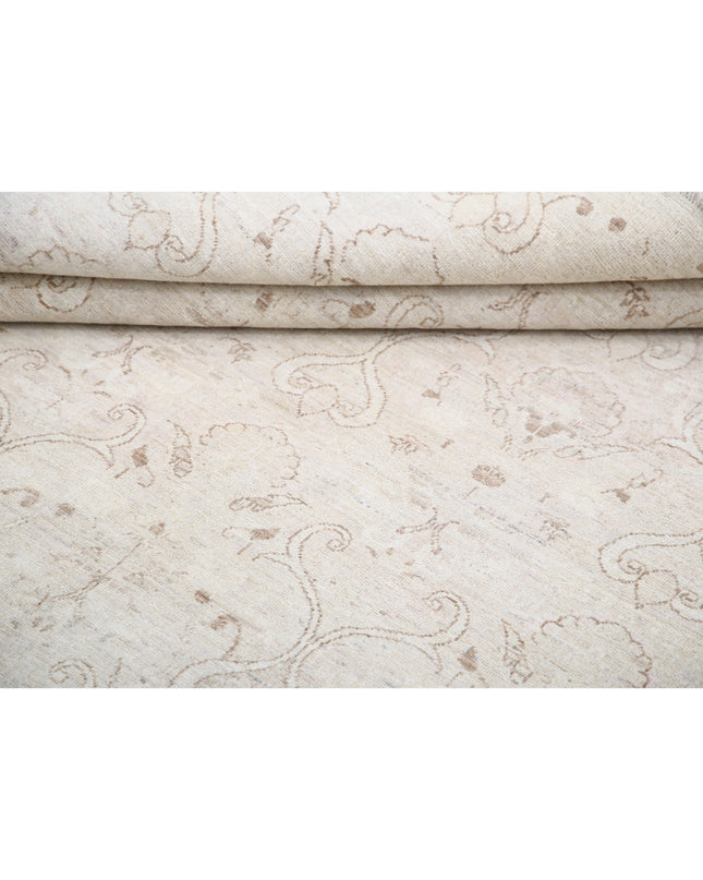 Artemix 6' 0" X 7' 9" Hand Knotted Wool Rug 6' 0" X 7' 9" (183 X 236) / Ivory / Wool