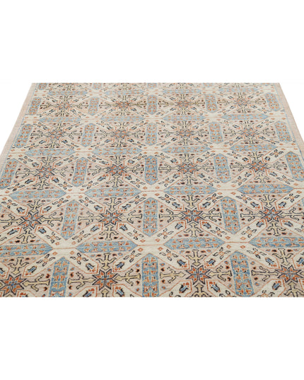 Artemix 4' 10" X 9' 4" Hand Knotted Wool Rug 4' 10" X 9' 4" (147 X 284) / Ivory / Wool