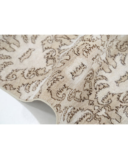 Artemix 4' 4" X 5' 4" Hand Knotted Wool Rug 4' 4" X 5' 4" (132 X 162) / Ivory / Wool