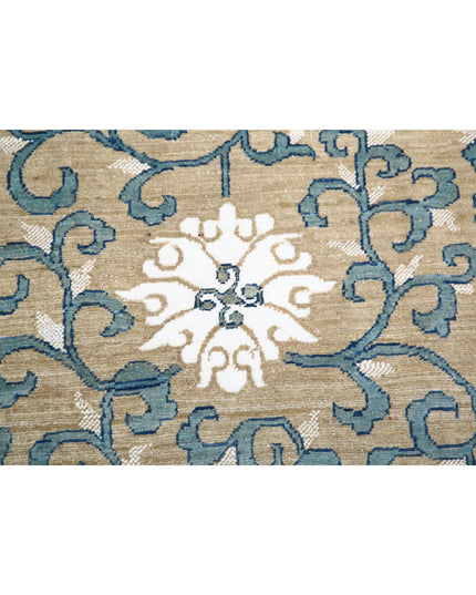 Artemix 8' 0" X 9' 5" Hand Knotted Wool & Silk Rug 8' 0" X 9' 5" (244 X 287) / Green / Wool & Silk