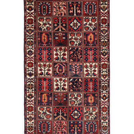 Bakhtiari 5' 2" X 9' 10" Hand Knotted Wool Rug 5' 2" X 9' 10" (158 X 300) / Red / Wool
