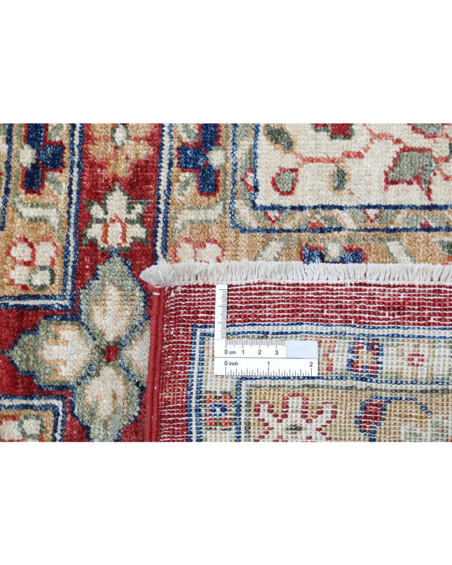 Bakhtiari 4' 7" X 6' 5" Hand Knotted Wool Rug 4' 7" X 6' 5" (140 X 196) / Red / Wool
