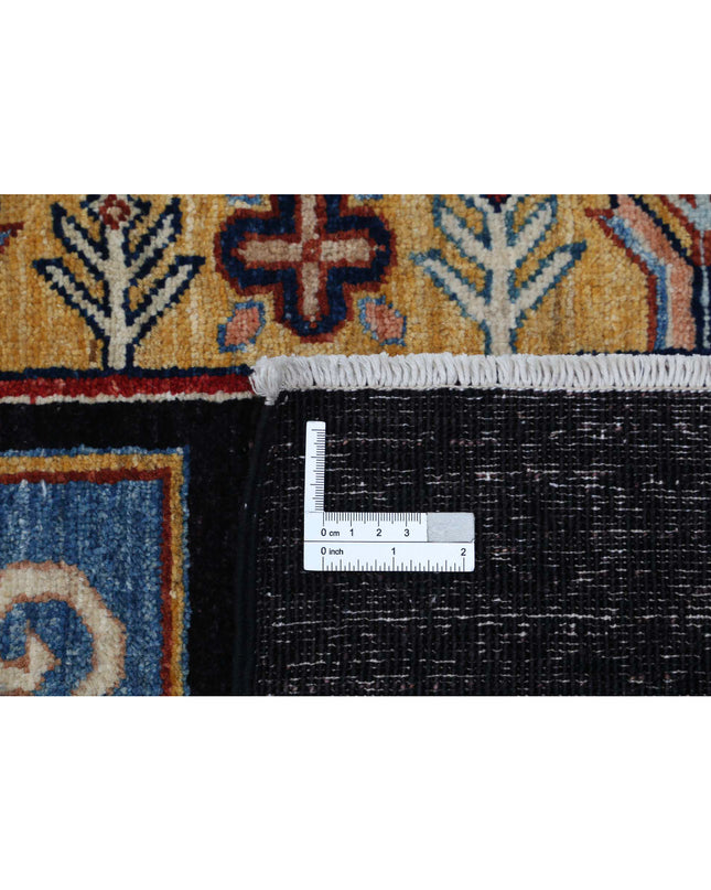 Bakhtiari 6' 7" X 9' 7" Hand Knotted Wool Rug 6' 7" X 9' 7" (201 X 292) / Black / Wool