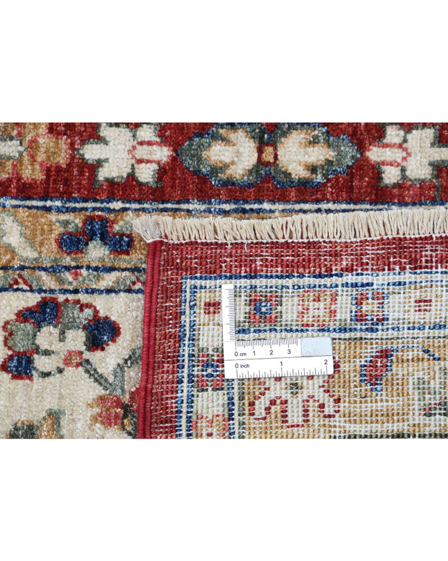 Bakhtiari 4' 4" X 6' 8" Hand Knotted Wool Rug 4' 4" X 6' 8" (132 X 203) / Red / Wool