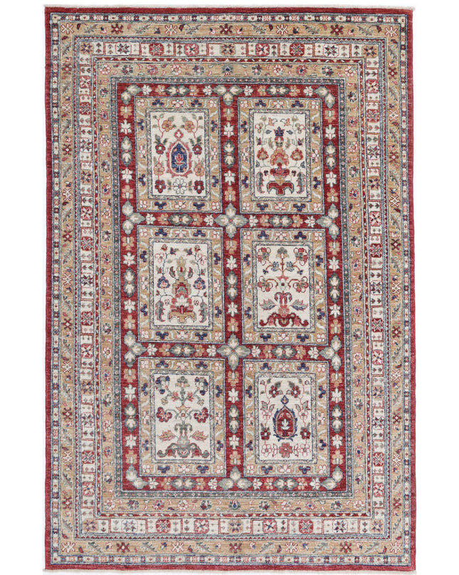 Bakhtiari 4' 4" X 6' 8" Hand Knotted Wool Rug 4' 4" X 6' 8" (132 X 203) / Red / Wool