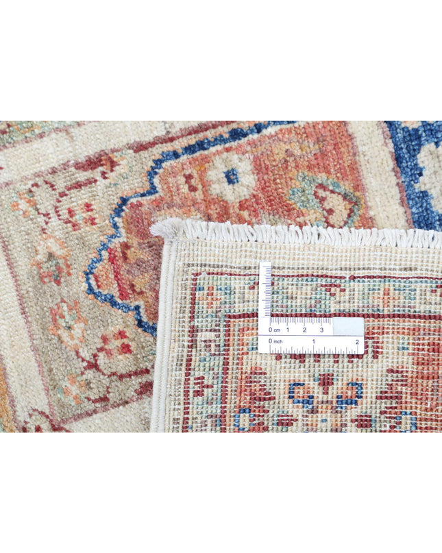 Bakhtiari 3' 10" X 5' 8" Hand Knotted Wool Rug 3' 10" X 5' 8" (117 X 173) / Ivory / Wool