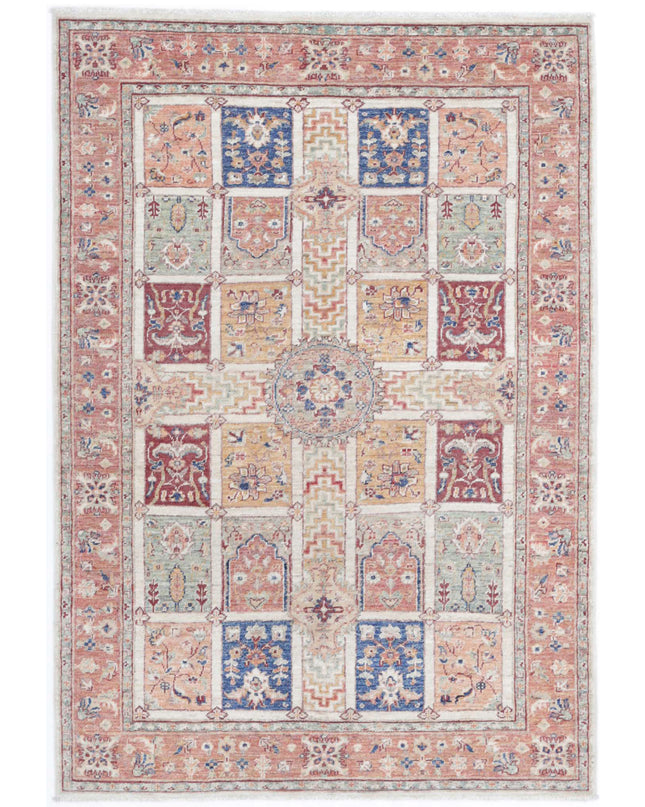 Bakhtiari 3' 10" X 5' 8" Hand Knotted Wool Rug 3' 10" X 5' 8" (117 X 173) / Ivory / Wool
