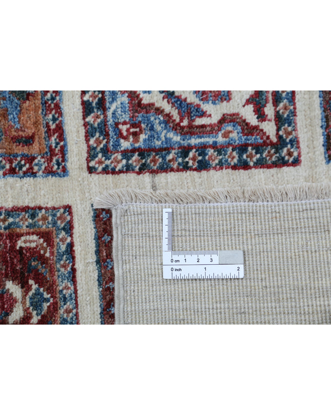 Bakhtiari 2' 7" X 8' 10" Hand Knotted Wool Rug 2' 7" X 8' 10" (79 X 269) / Ivory / Wool