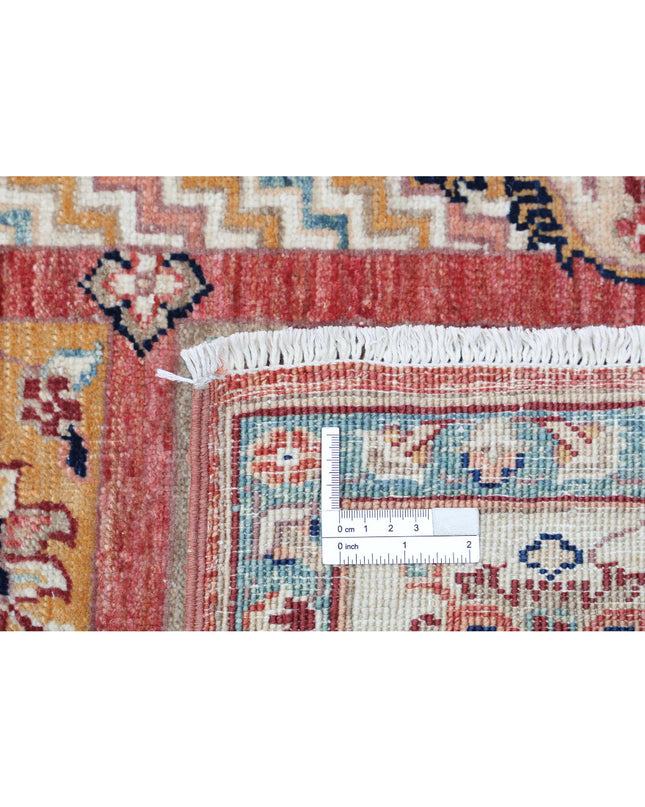 Bakhtiari 4' 9" X 6' 5" Hand Knotted Wool Rug 4' 9" X 6' 5" (145 X 196) / Peach / Wool