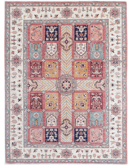 Bakhtiari 4' 9" X 6' 5" Hand Knotted Wool Rug 4' 9" X 6' 5" (145 X 196) / Peach / Wool