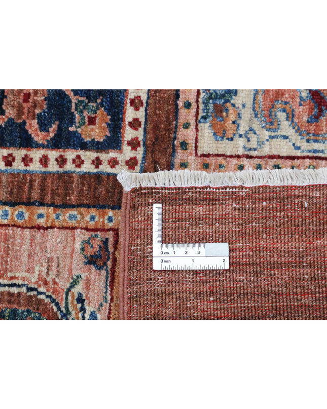 Bakhtiari 4' 10" X 6' 6" Hand Knotted Wool Rug 4' 10" X 6' 6" (147 X 198) / Brown / Wool