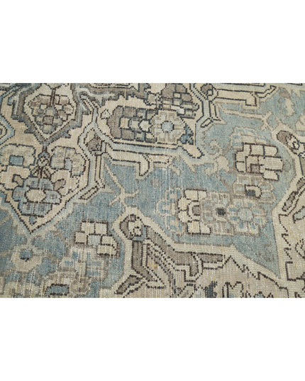 Bakhtiari 10' 1" X 12' 3" Hand Knotted Wool Rug 10' 1" X 12' 3" (307 X 373) / Grey / Wool