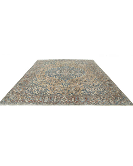 Bakhtiari 10' 6" X 13' 3" Hand Knotted Wool Rug 10' 6" X 13' 3" (320 X 404) / Taupe / Wool