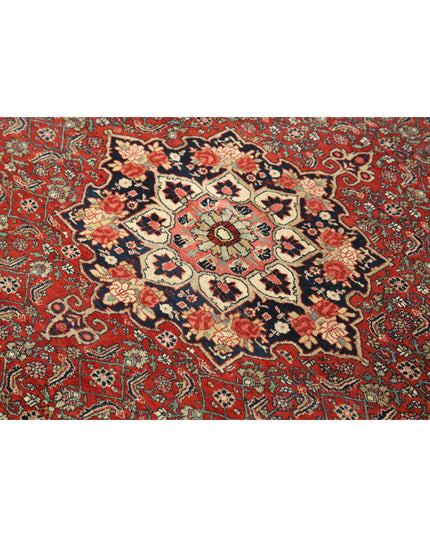 Bijar 4' 6" X 6' 5" Hand Knotted Wool Rug 4' 6" X 6' 5" (137 X 196) / Red / Wool
