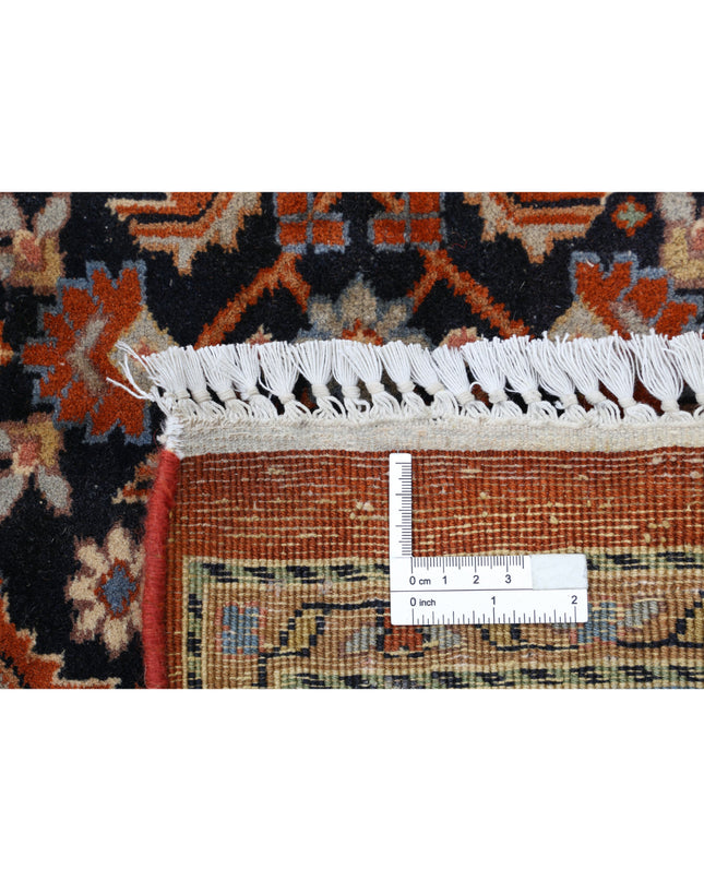 Bijar 7' 6" X 10' 10" Hand Knotted Wool Rug 7' 6" X 10' 10" (229 X 330) / Red / Wool