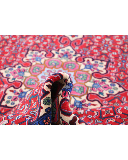 Bijar 6' 5" X 9' 9" Hand Knotted Wool Rug 6' 5" X 9' 9" (196 X 297) / Red / Wool