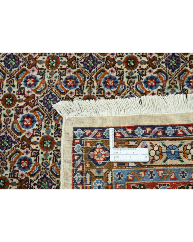 Bijar 7' 11" X 11' 0" Hand Knotted Wool Rug 7' 11" X 11' 0" (241 X 335) / Ivory / Wool