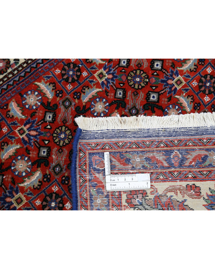 Bijar 6' 6" X 9' 9" Hand Knotted Wool & Silk Rug 6' 6" X 9' 9" (198 X 297) / Red / Wool & Silk