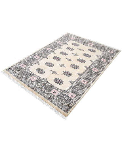 Bokhara 4' 1" X 5' 10" Hand Knotted Wool Rug 4' 1" X 5' 10" (124 X 178) / Ivory / Wool