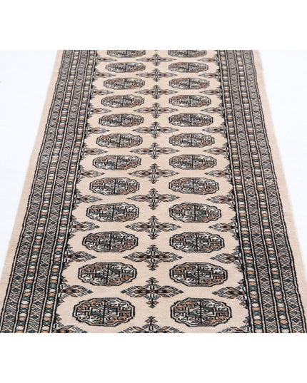 Bokhara 2' 6" X 8' 0" Hand Knotted Wool Rug 2' 6" X 8' 0" (76 X 244) / Ivory / Wool