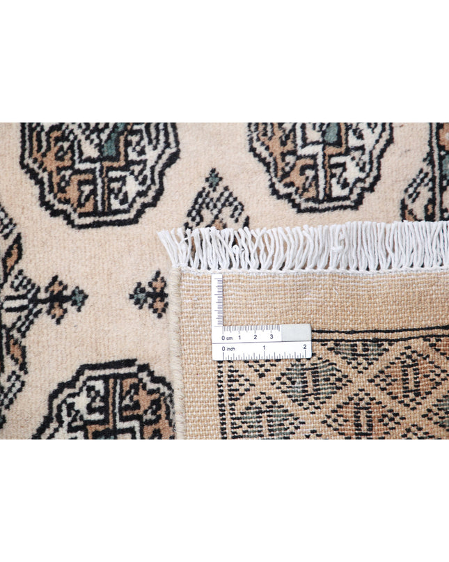 Bokhara 2' 6" X 8' 0" Hand Knotted Wool Rug 2' 6" X 8' 0" (76 X 244) / Ivory / Wool