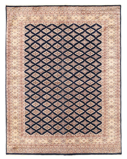 Bokhara 6' 5" X 8' 5" Hand Knotted Wool Rug 6' 5" X 8' 5" (196 X 257) / Black / Wool
