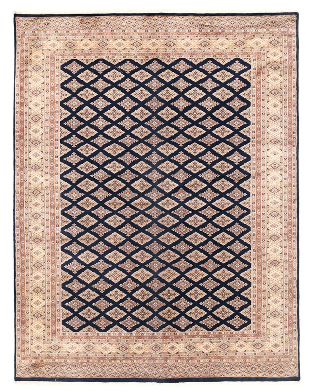 Bokhara 6' 5" X 8' 5" Hand Knotted Wool Rug 6' 5" X 8' 5" (196 X 257) / Black / Wool