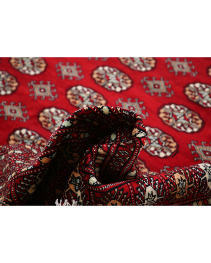 Bokhara 12' 3" X 17' 6" Hand Knotted Wool Rug 12' 3" X 17' 6" (373 X 533) / Red / Wool