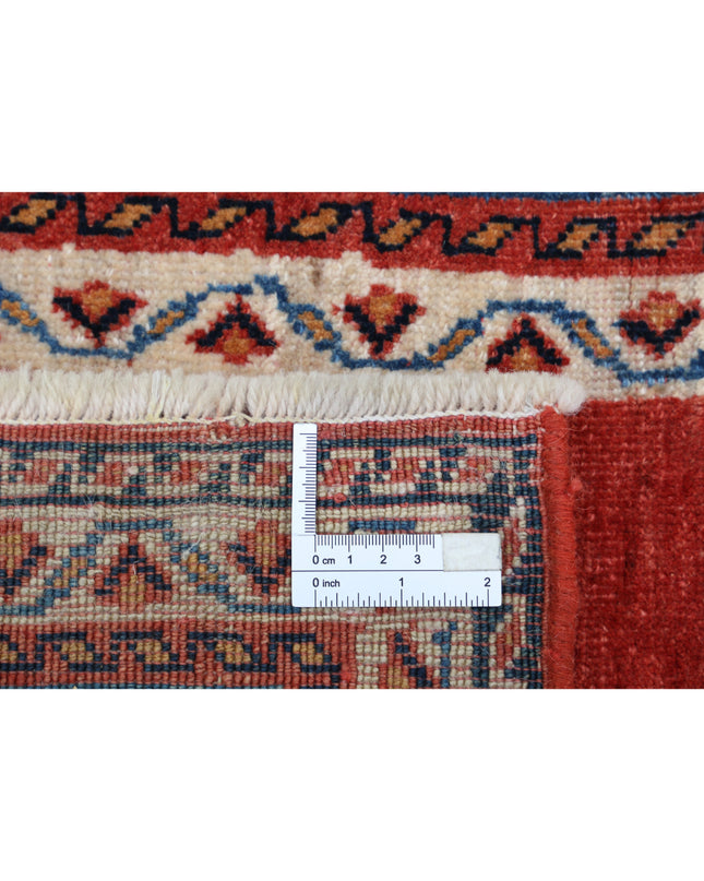 Gabbeh 2' 4" X 3' 6" Hand Knotted Wool Rug 2' 4" X 3' 6" (71 X 107) / Rust / Wool