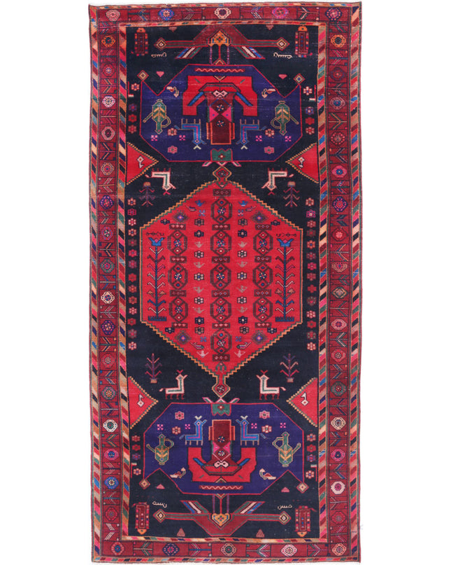 Hamadan 4' 6" X 9' 8" Hand Knotted Wool Rug 4' 6" X 9' 8" (137 X 295) / Black / Wool