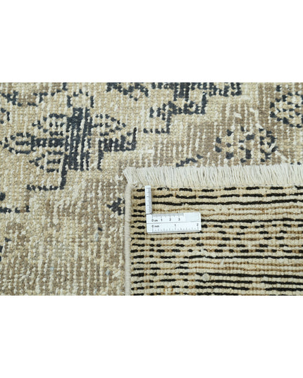 Hamadan 6' 10" X 9' 8" Hand Knotted Wool Rug 6' 10" X 9' 8" (208 X 295) / Beige / Wool