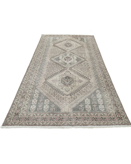 Hamadan 4' 10" X 9' 9" Hand Knotted Wool Rug 4' 10" X 9' 9" (147 X 297) / Ivory / Wool