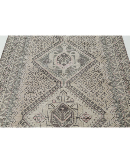 Hamadan 4' 10" X 9' 9" Hand Knotted Wool Rug 4' 10" X 9' 9" (147 X 297) / Ivory / Wool
