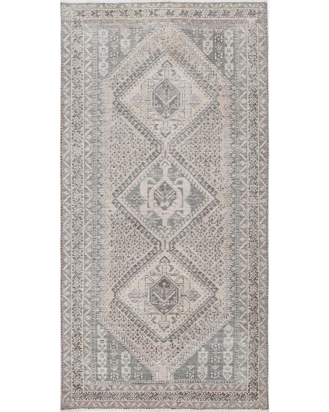 Hamadan 4' 10" X 9' 9" Hand Knotted Wool Rug 4' 10" X 9' 9" (147 X 297) / Ivory / Wool