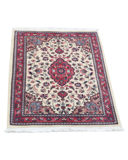 Heritage 2' 1" X 3' 1" Hand Knotted Wool Rug 2' 1" X 3' 1" (63 X 94) / Ivory / Wool