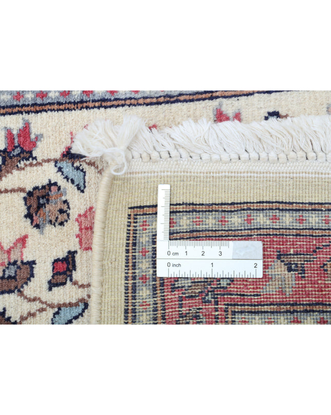 Heritage 2' 1" X 3' 1" Hand Knotted Wool Rug 2' 1" X 3' 1" (63 X 94) / Ivory / Wool