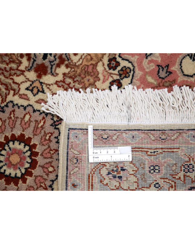 Heritage 2' 9" X 13' 1" Hand Knotted Wool Rug 2' 9" X 13' 1" (84 X 399) / Ivory / Wool