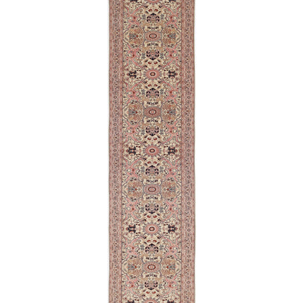Heritage 2' 9" X 13' 1" Hand Knotted Wool Rug 2' 9" X 13' 1" (84 X 399) / Ivory / Wool