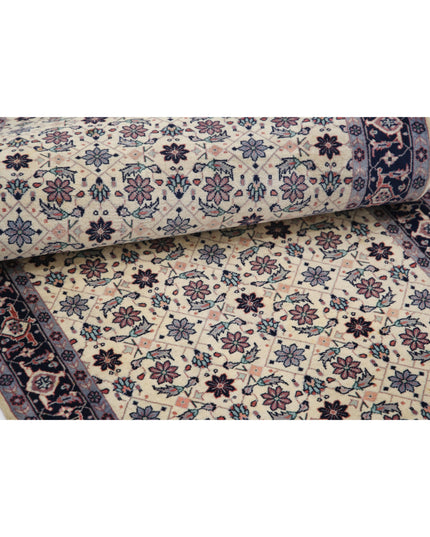 Heritage 2' 7" X 7' 11" Hand Knotted Wool Rug 2' 7" X 7' 11" (79 X 241) / Ivory / Wool