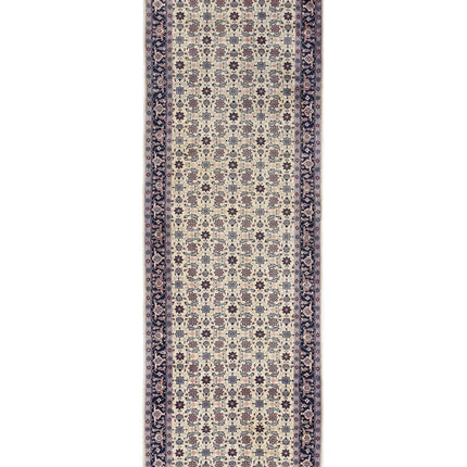 Heritage 2' 7" X 7' 11" Hand Knotted Wool Rug 2' 7" X 7' 11" (79 X 241) / Ivory / Wool