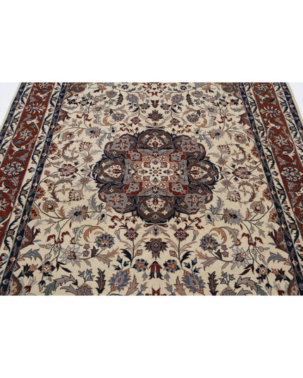 Heritage 6' 0" X 8' 11" Hand Knotted Wool Rug 6' 0" X 8' 11" (183 X 272) / Ivory / Wool