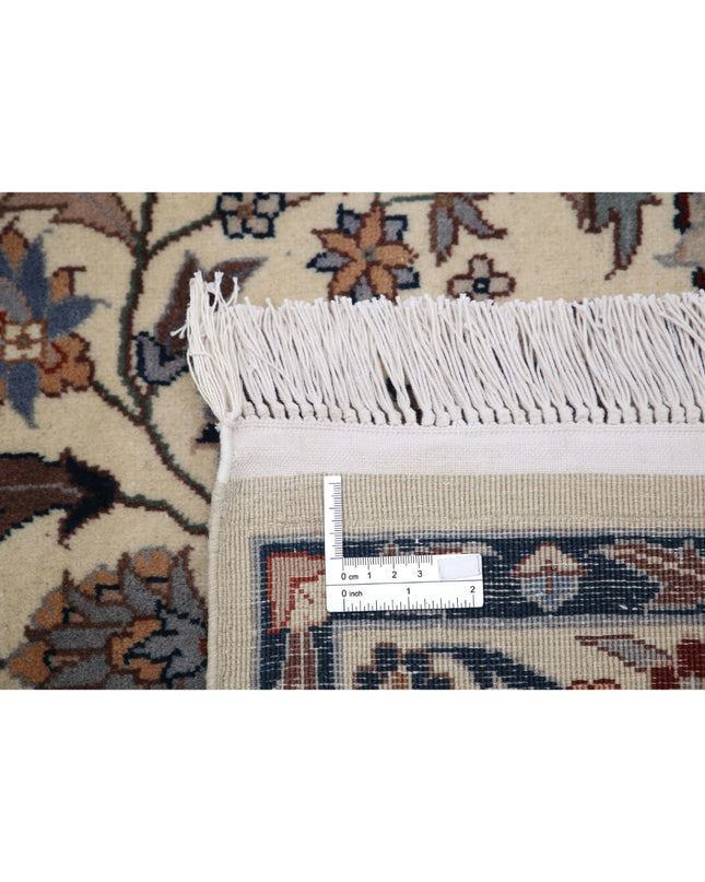 Heritage 6' 0" X 8' 11" Hand Knotted Wool Rug 6' 0" X 8' 11" (183 X 272) / Ivory / Wool