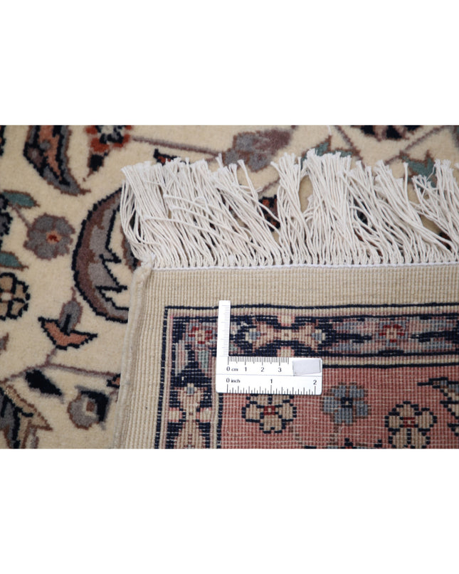 Heritage 4' 2" X 6' 1" Hand Knotted Wool Rug 4' 2" X 6' 1" (127 X 185) / Ivory / Wool