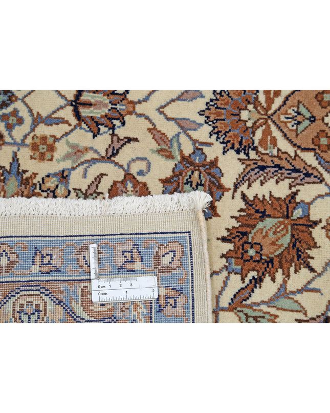 Heritage 5' 11" X 8' 11" Hand Knotted Wool Rug 5' 11" X 8' 11" (180 X 272) / Ivory / Wool