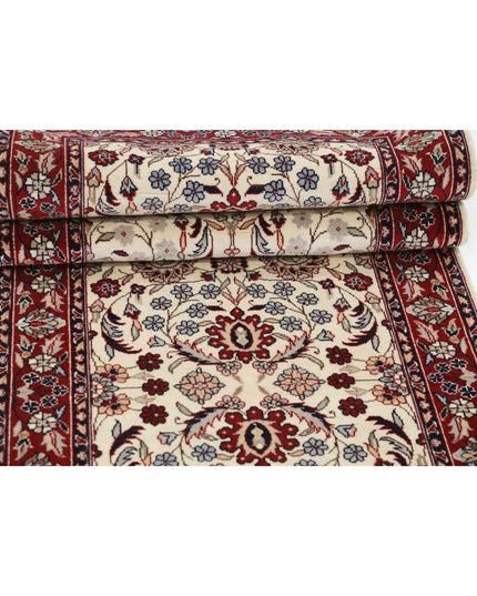 Heritage 2' 6" X 12' 0" Hand Knotted Wool Rug 2' 6" X 12' 0" (76 X 366) / Ivory / Wool