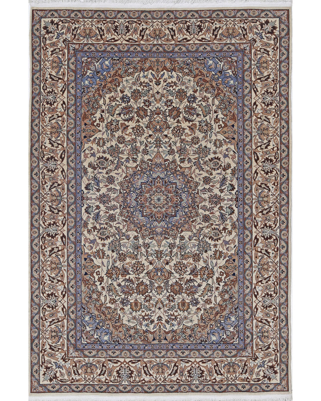 Heritage 4' 0" X 5' 11" Hand Knotted Wool Rug 4' 0" X 5' 11" (122 X 180) / Ivory / Wool