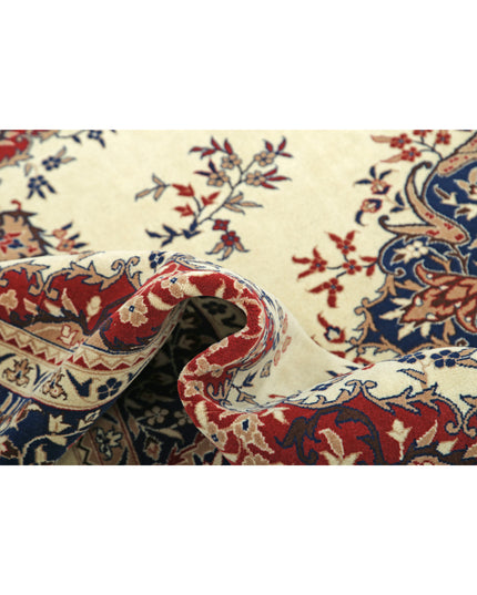 Heritage 6' 0" X 8' 11" Hand Knotted Wool Rug 6' 0" X 8' 11" (183 X 272) / Ivory / Wool